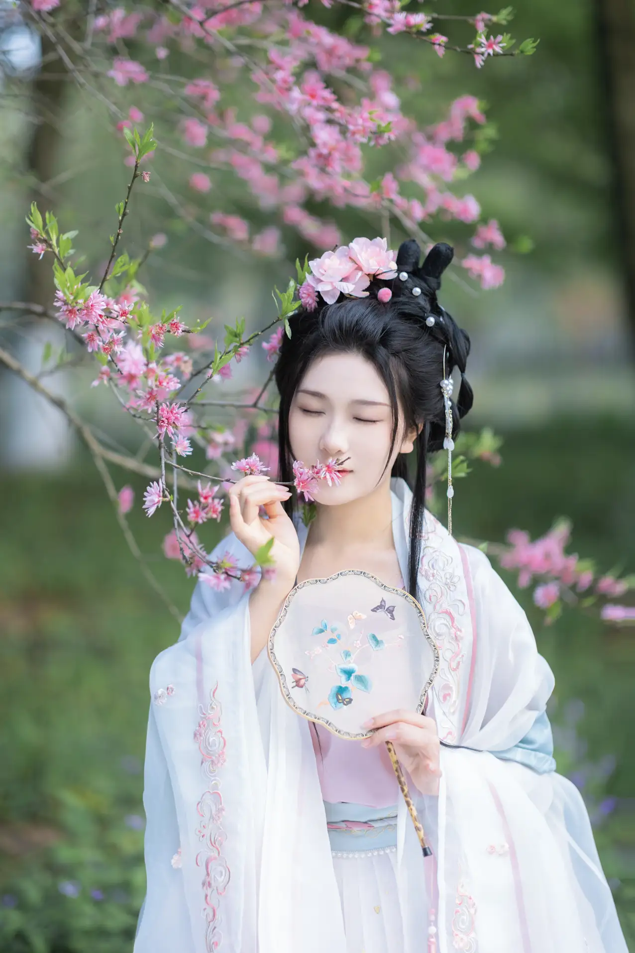 [艺图语] 2022.06.04 Vol.1077 – 花间 阿銧#[34P]-16