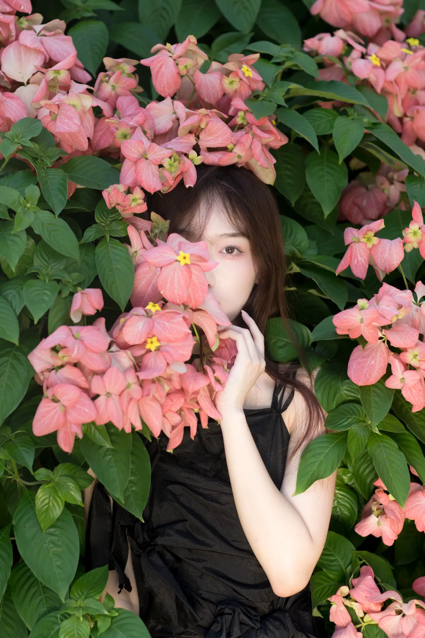 [艺图语] 2021.11.10 Vol.435 – 微风起，心已动 KK#[25P]-1