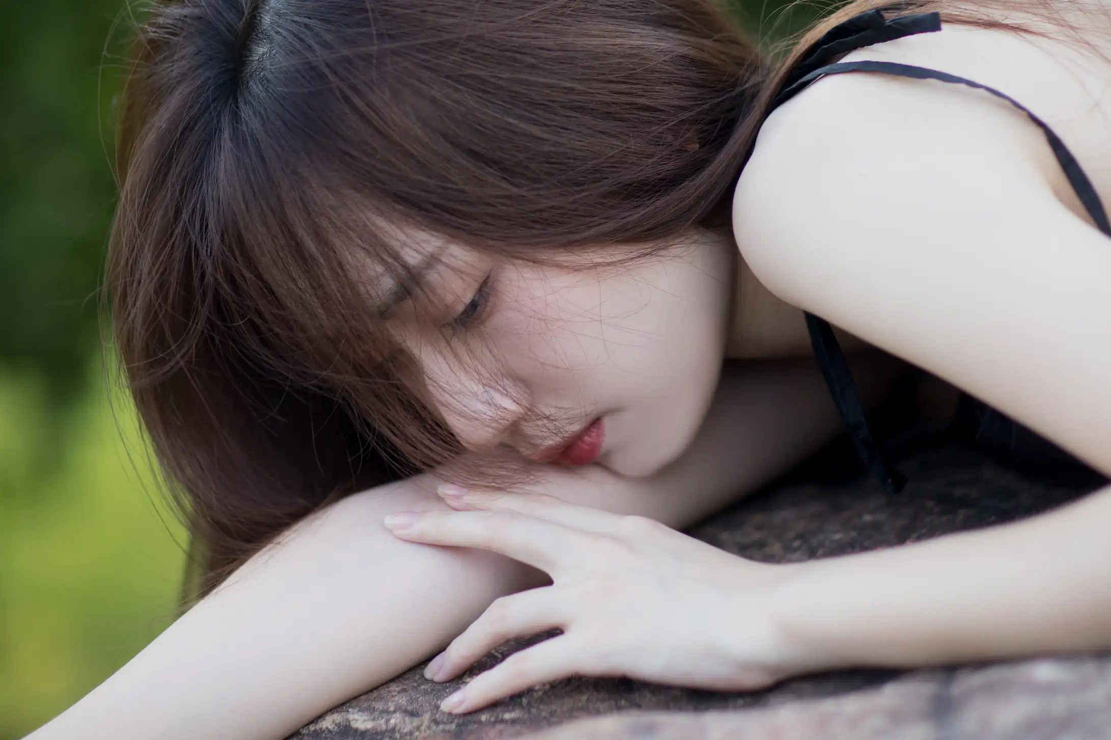 [艺图语] 2021.11.10 Vol.435 – 微风起，心已动 KK#[25P]-7
