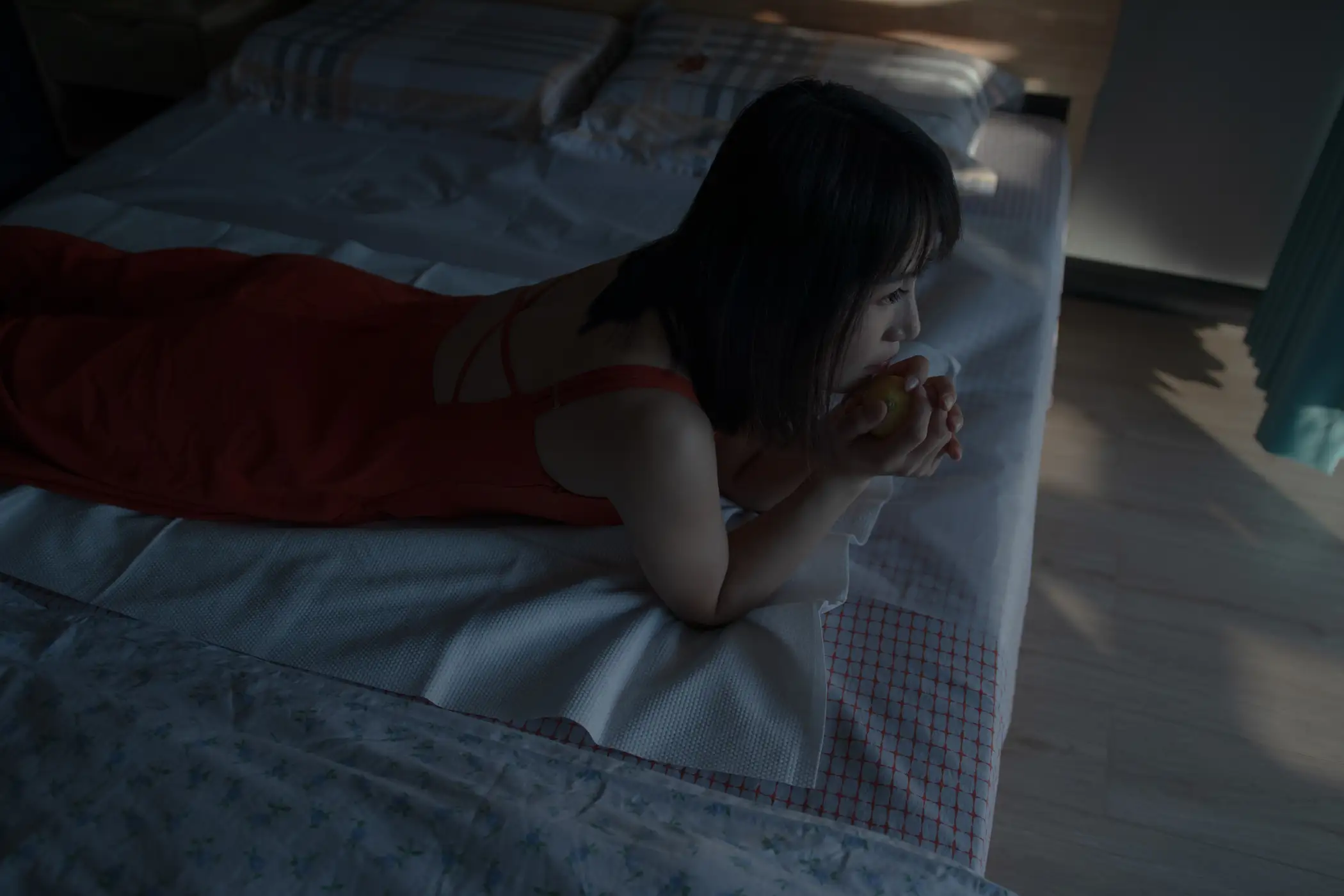 [艺图语] 2021.04.05 Vol.032 – 孤单边缘 嫣然#[27P]-5