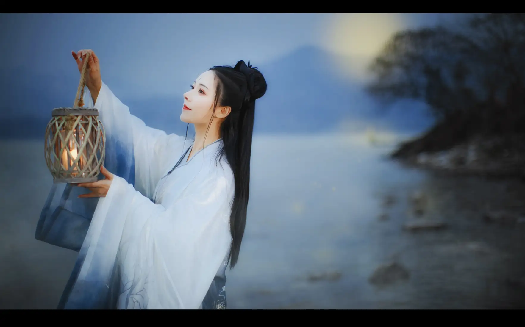 [艺图语] 2021.10.28 Vol.397 – 海底月 葵花花花儿#[20P]-11