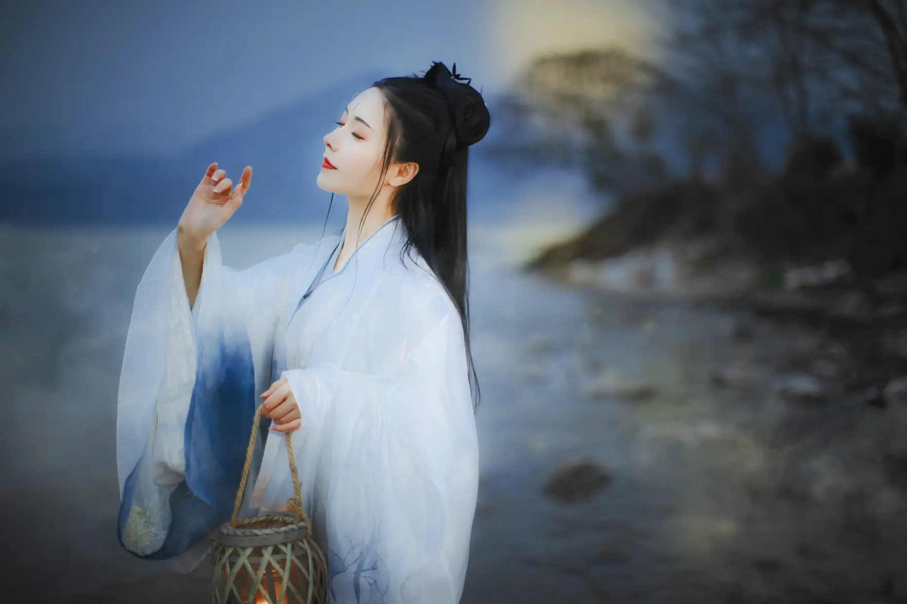 [艺图语] 2021.10.28 Vol.397 – 海底月 葵花花花儿#[20P]-12
