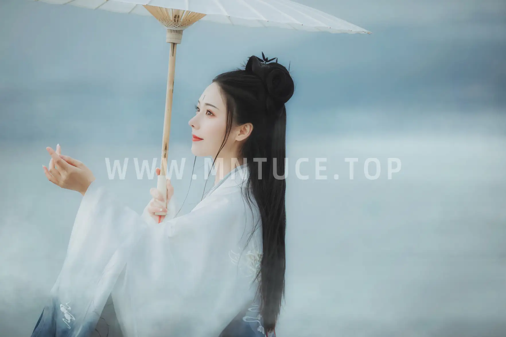 [艺图语] 2021.10.28 Vol.397 – 海底月 葵花花花儿#[20P]-1