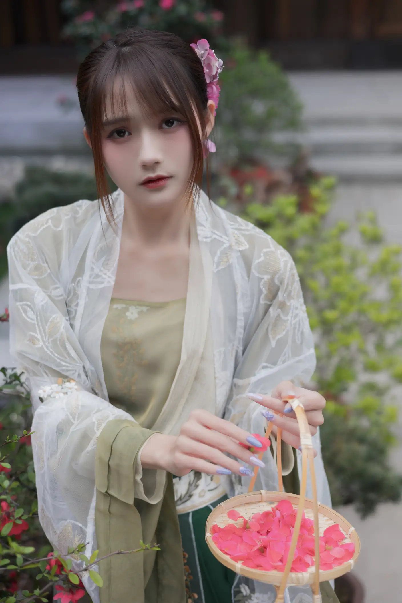 [艺图语] 2022.07.02 Vol.1351 – 宫墙柳 兔子Zzz不吃胡萝卜#[44P]-14