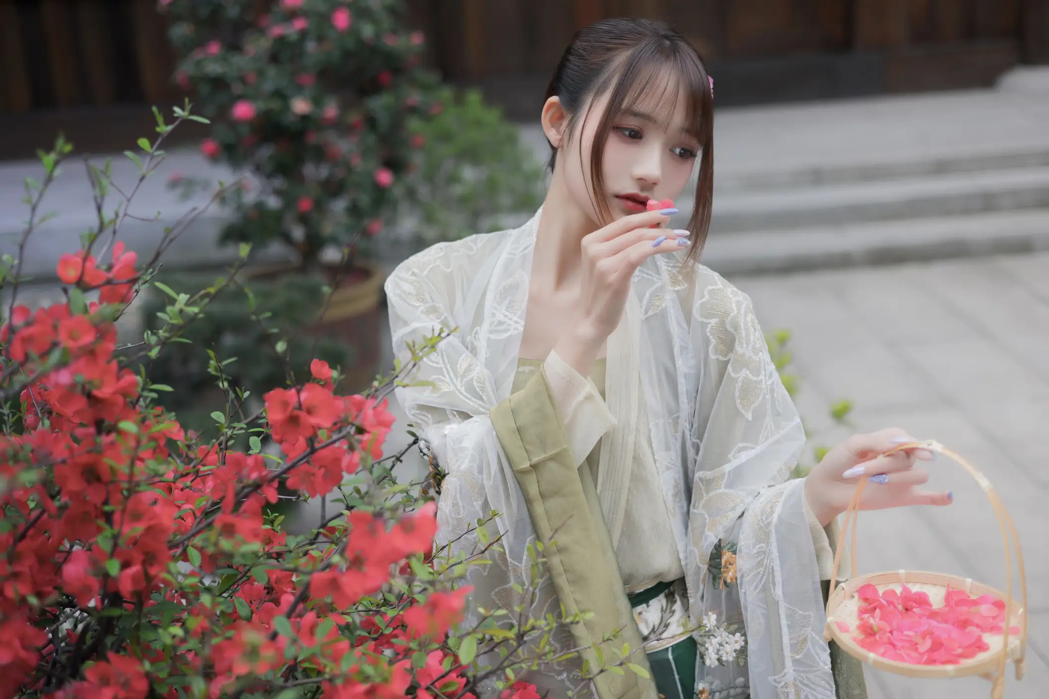 [艺图语] 2022.07.02 Vol.1351 – 宫墙柳 兔子Zzz不吃胡萝卜#[44P]-15