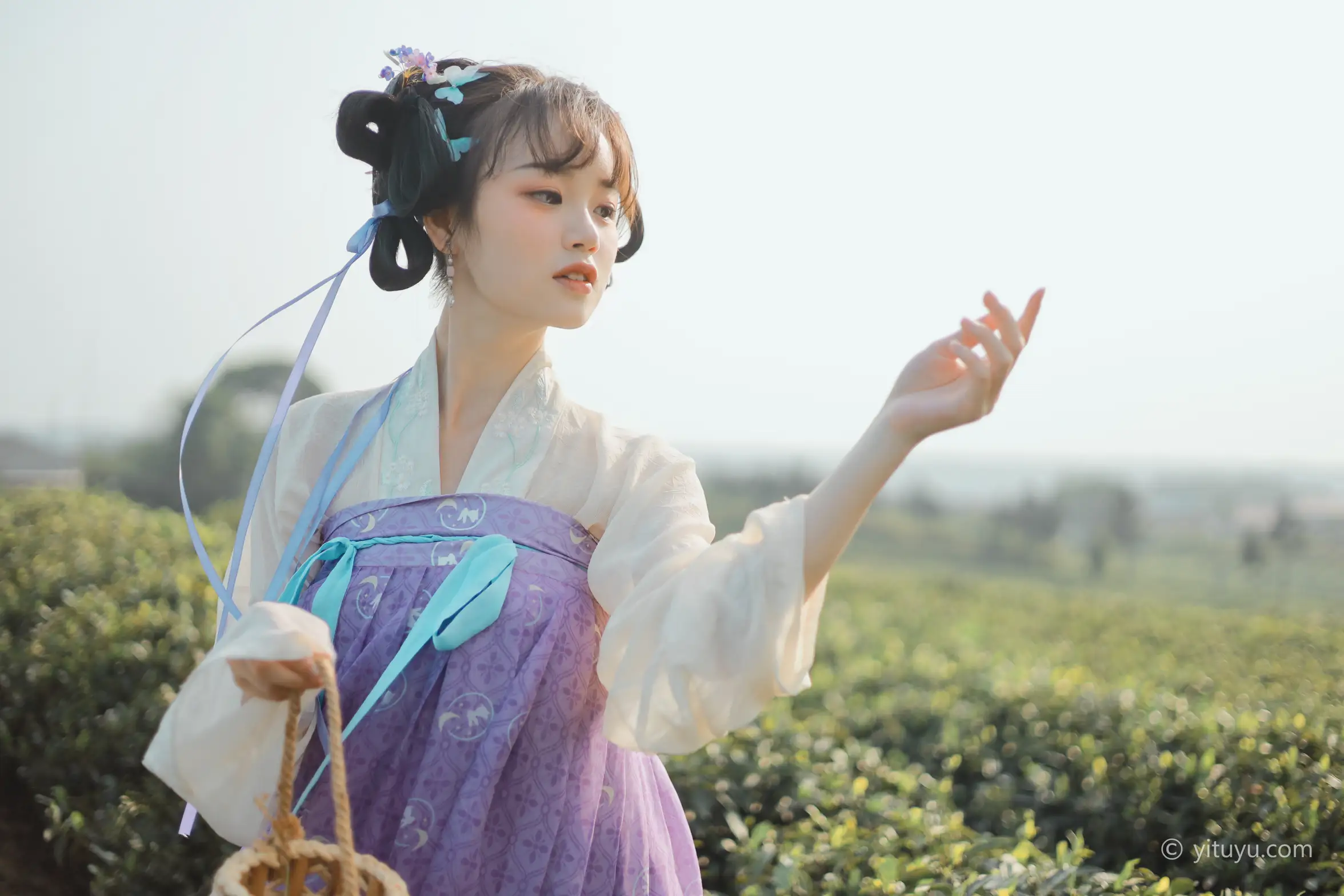 [艺图语] 2021.06.02 Vol.066 – 青青白茶 柚子#[33P]-8