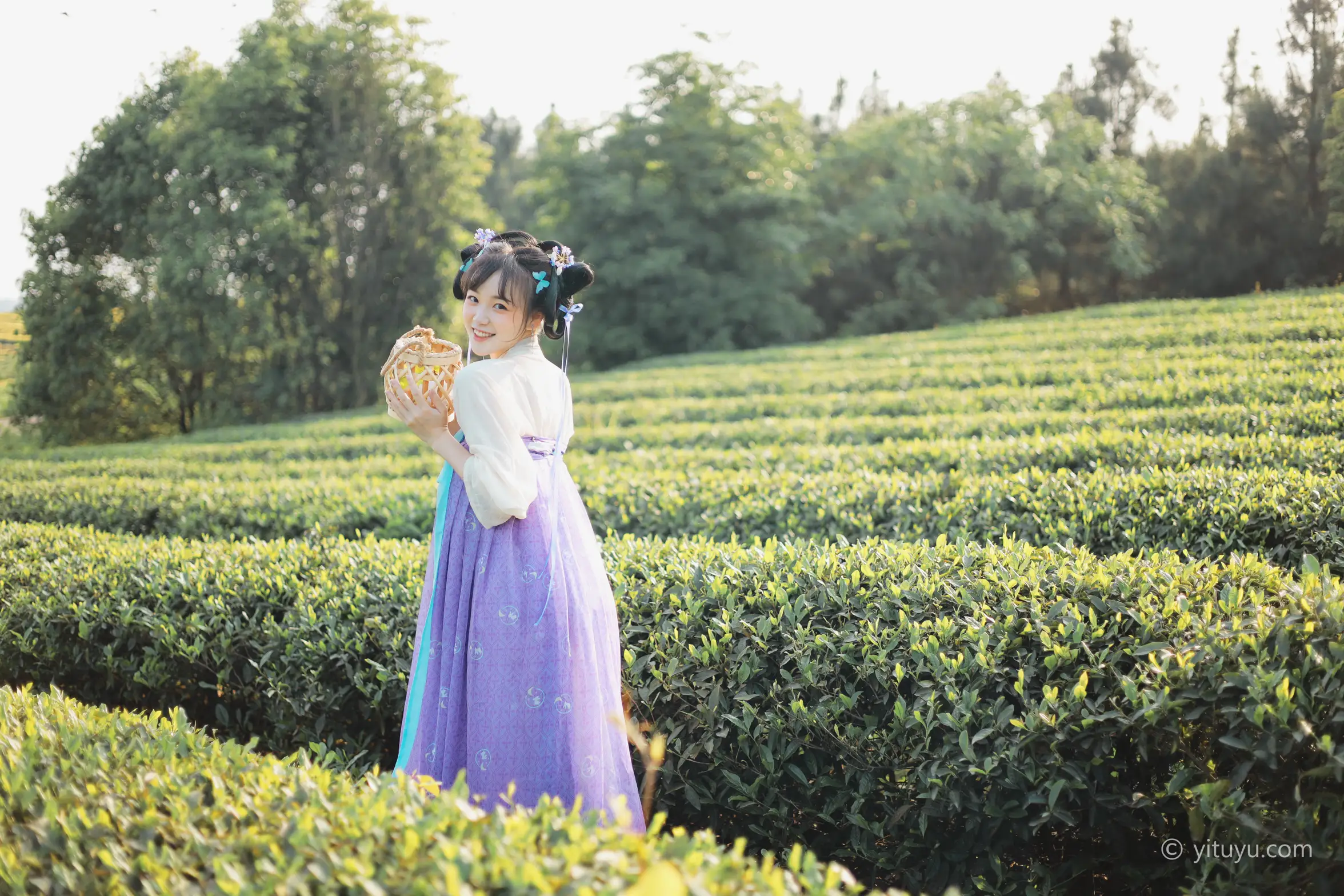 [艺图语] 2021.06.02 Vol.066 – 青青白茶 柚子#[33P]-13
