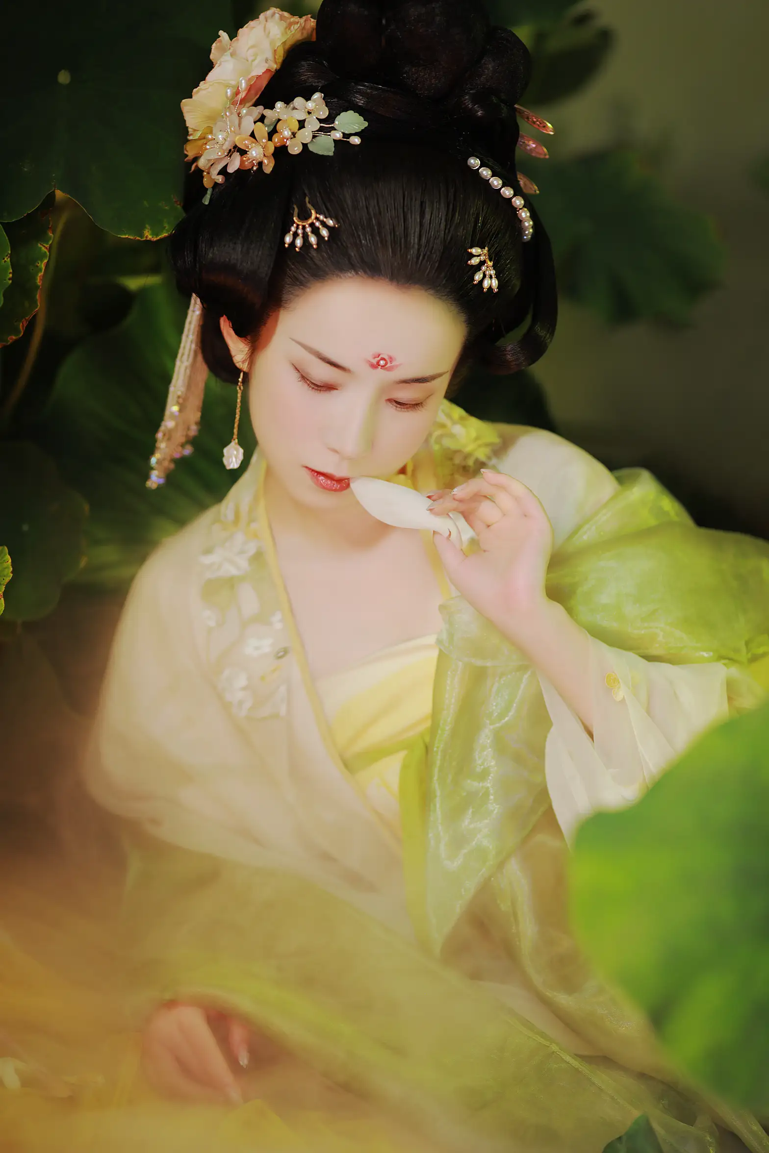 [艺图语] 2022.09.09 Vol.1912 – 云想衣裳花想容 也清秋#[32P]-16