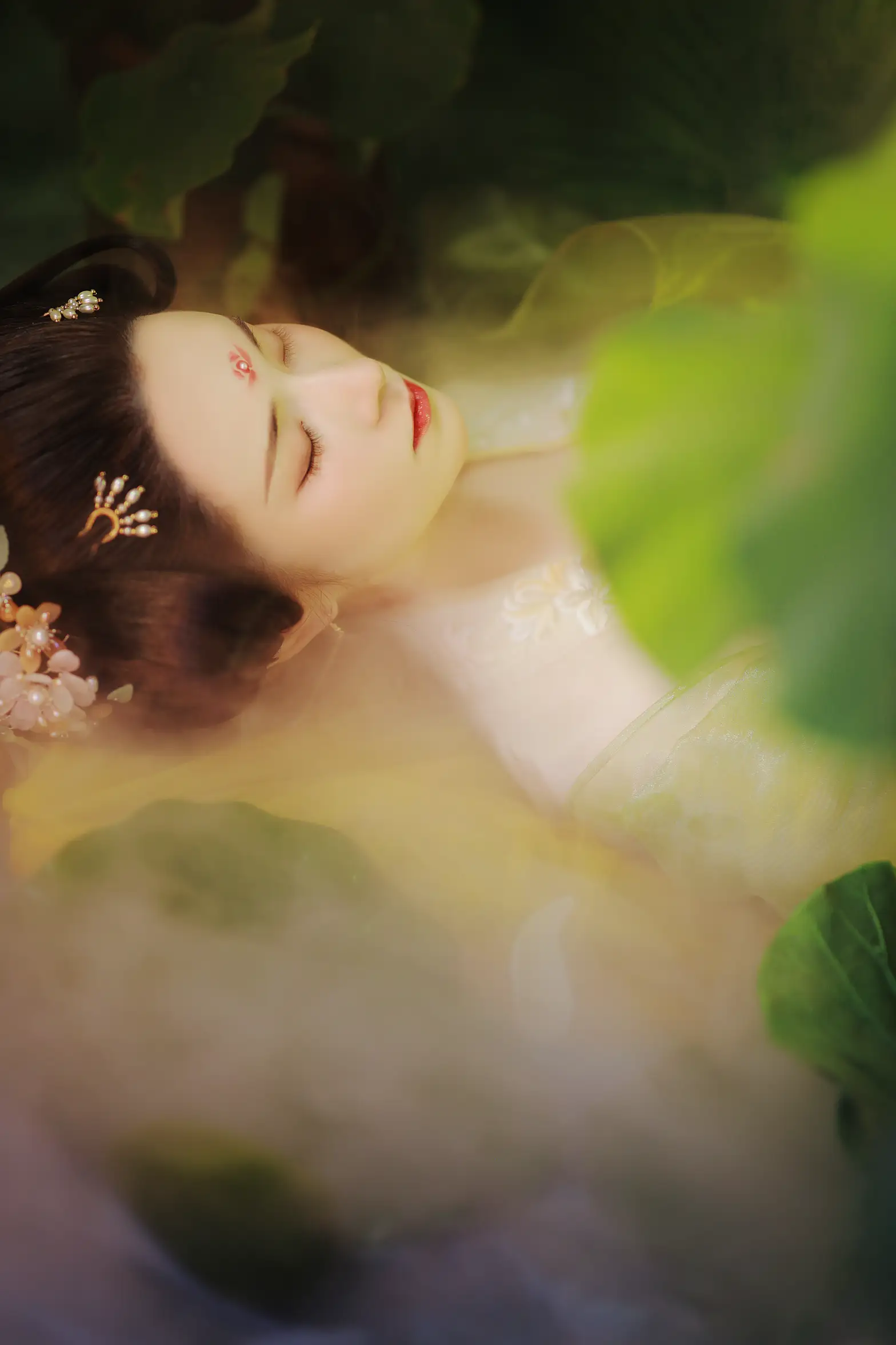 [艺图语] 2022.09.09 Vol.1912 – 云想衣裳花想容 也清秋#[32P]-1