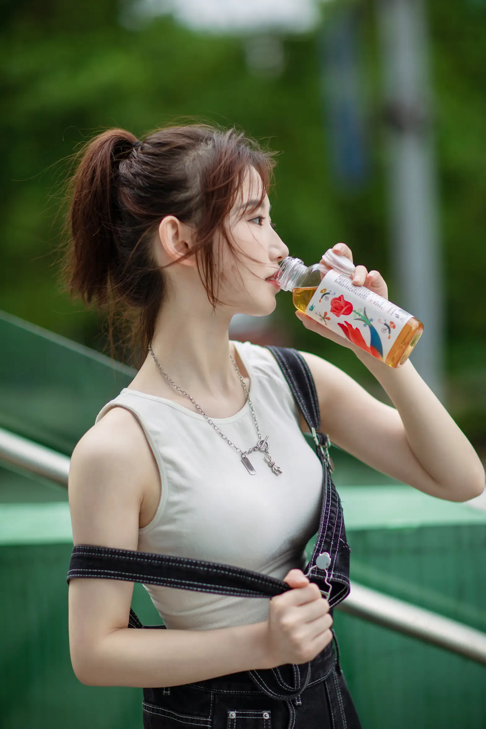 [艺图语] 2022.07.29 Vol.1575 – 夏日的微风 佩佩#[25P]-4