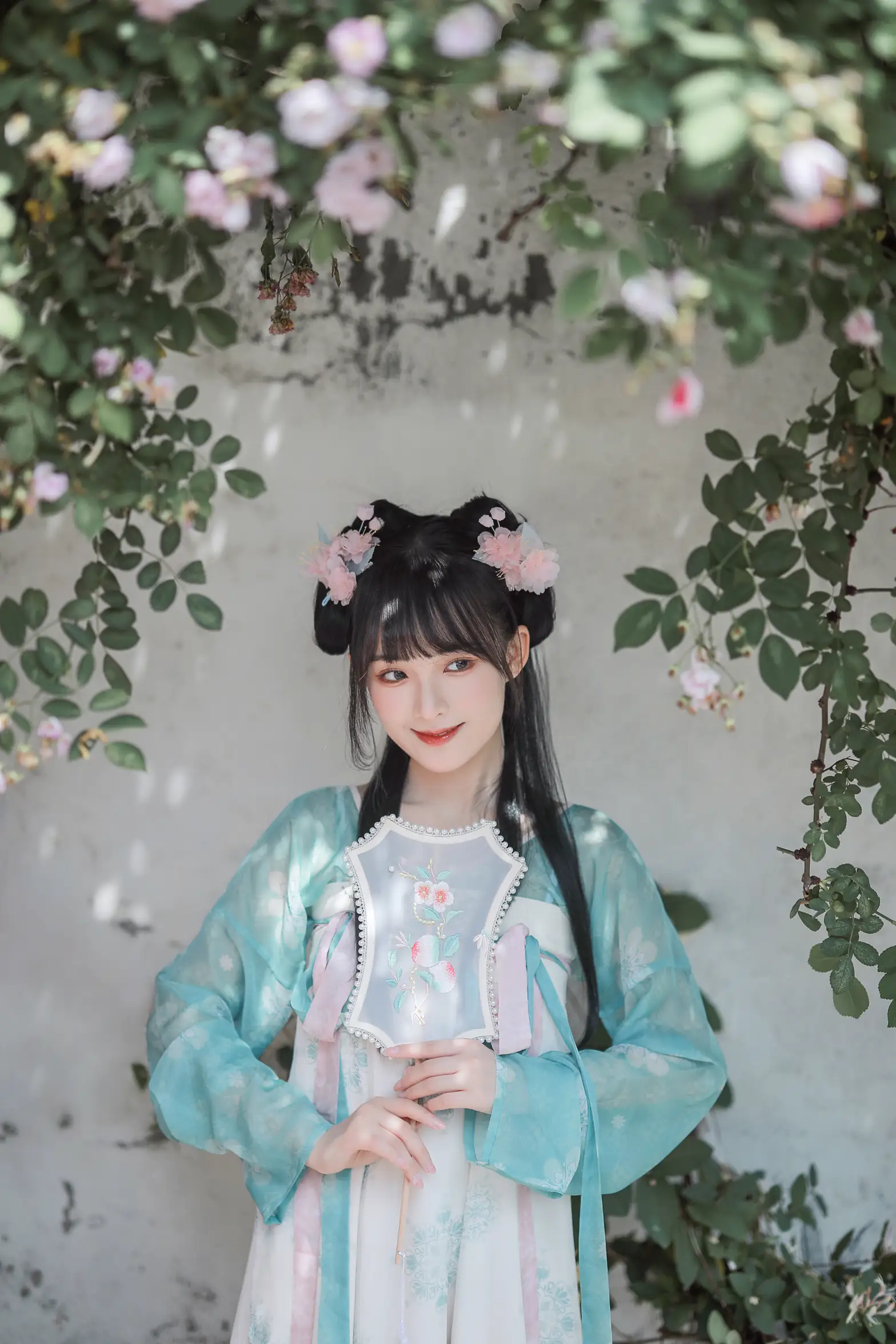 [艺图语] 2022.06.14 Vol.1175 – 渐开荷芰落蔷薇 莉莉崽w#[20P]-7
