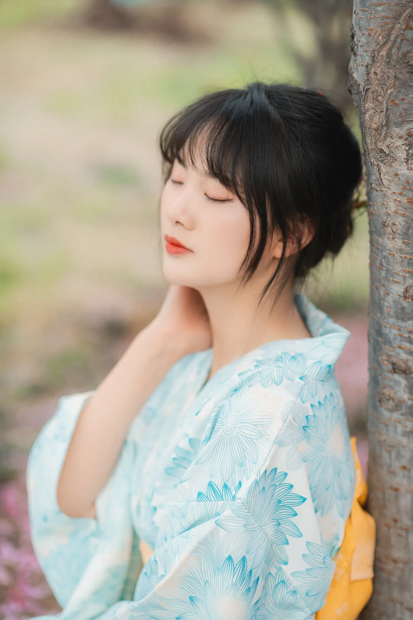[艺图语] 2022.11.19 Vol.2478 – 樱花树下 爱拍照的梅梅#[23P]-10