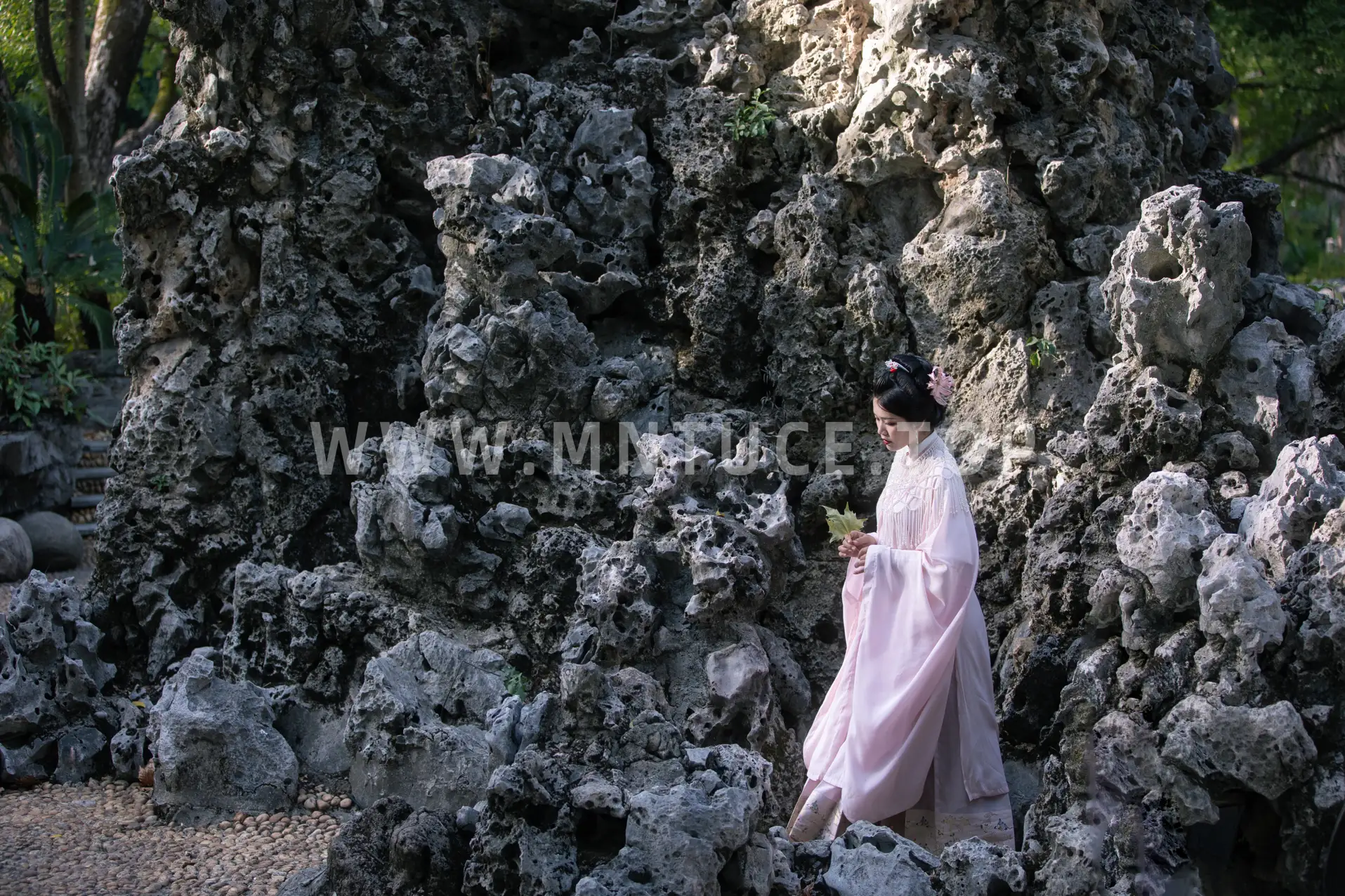 [艺图语] 2022.11.20 Vol.2482 – 入梦也 連翹____#[24P]-14