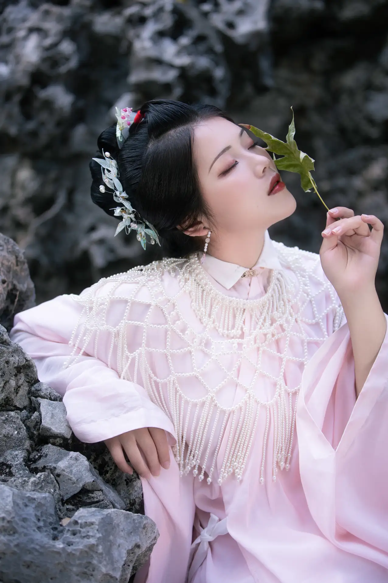 [艺图语] 2022.11.20 Vol.2482 – 入梦也 連翹____#[24P]-16