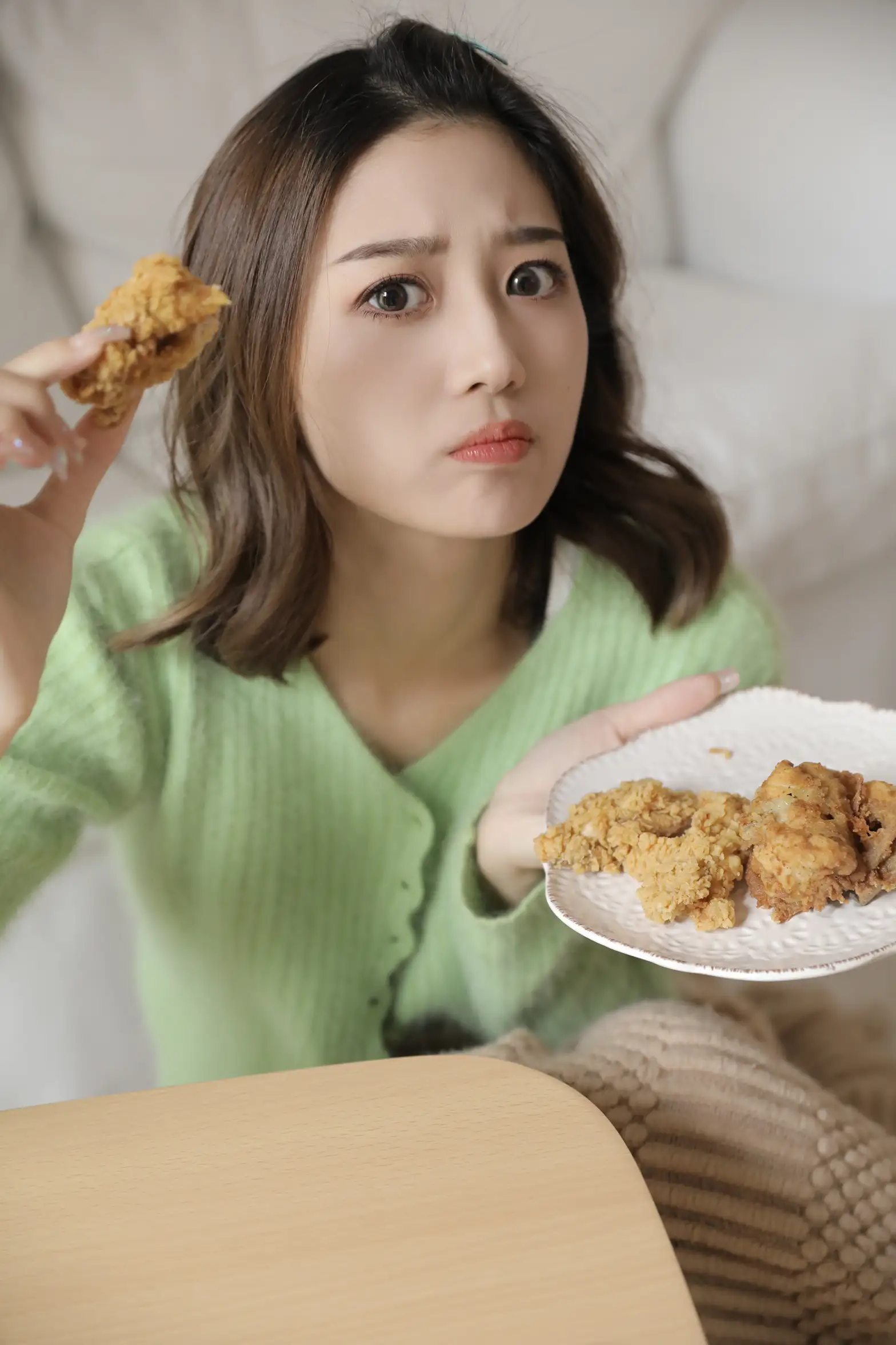 [艺图语] 2022.11.18 Vol.2466 – 可爱小女友 一壹七_#[26P]-6